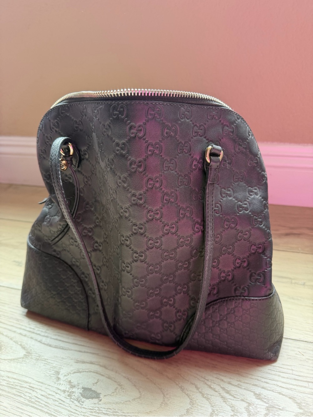 Gucci Black Emblem GG Tote - Picture 2 of 6